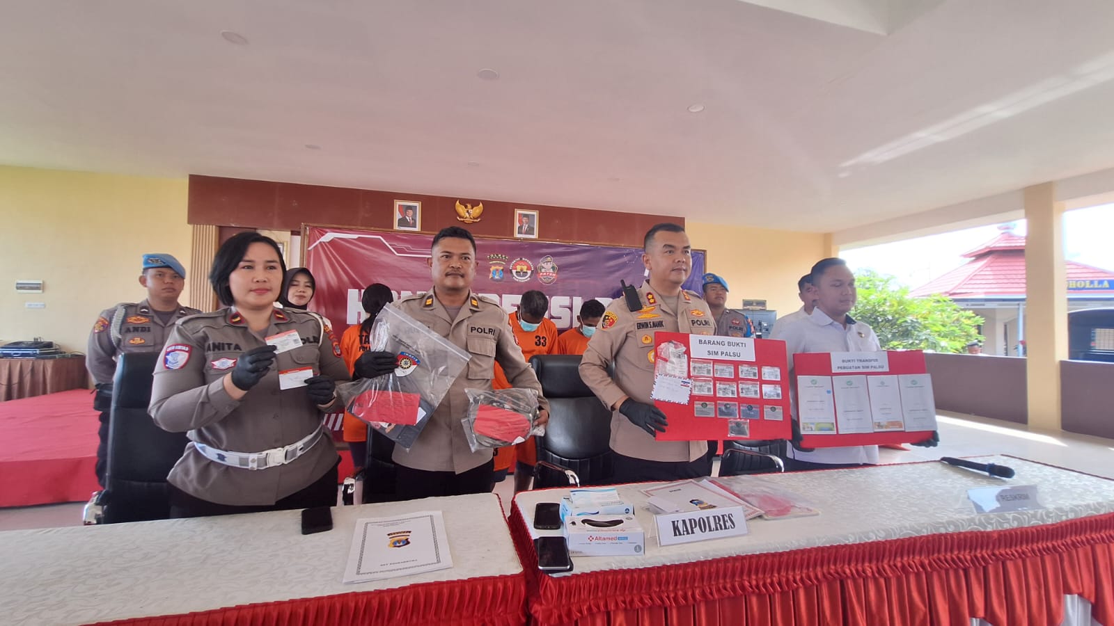 Polres Tarakan Bongkar Sindikat Pembuatan SIM Palsu, Empat Tersangka Ditangkap