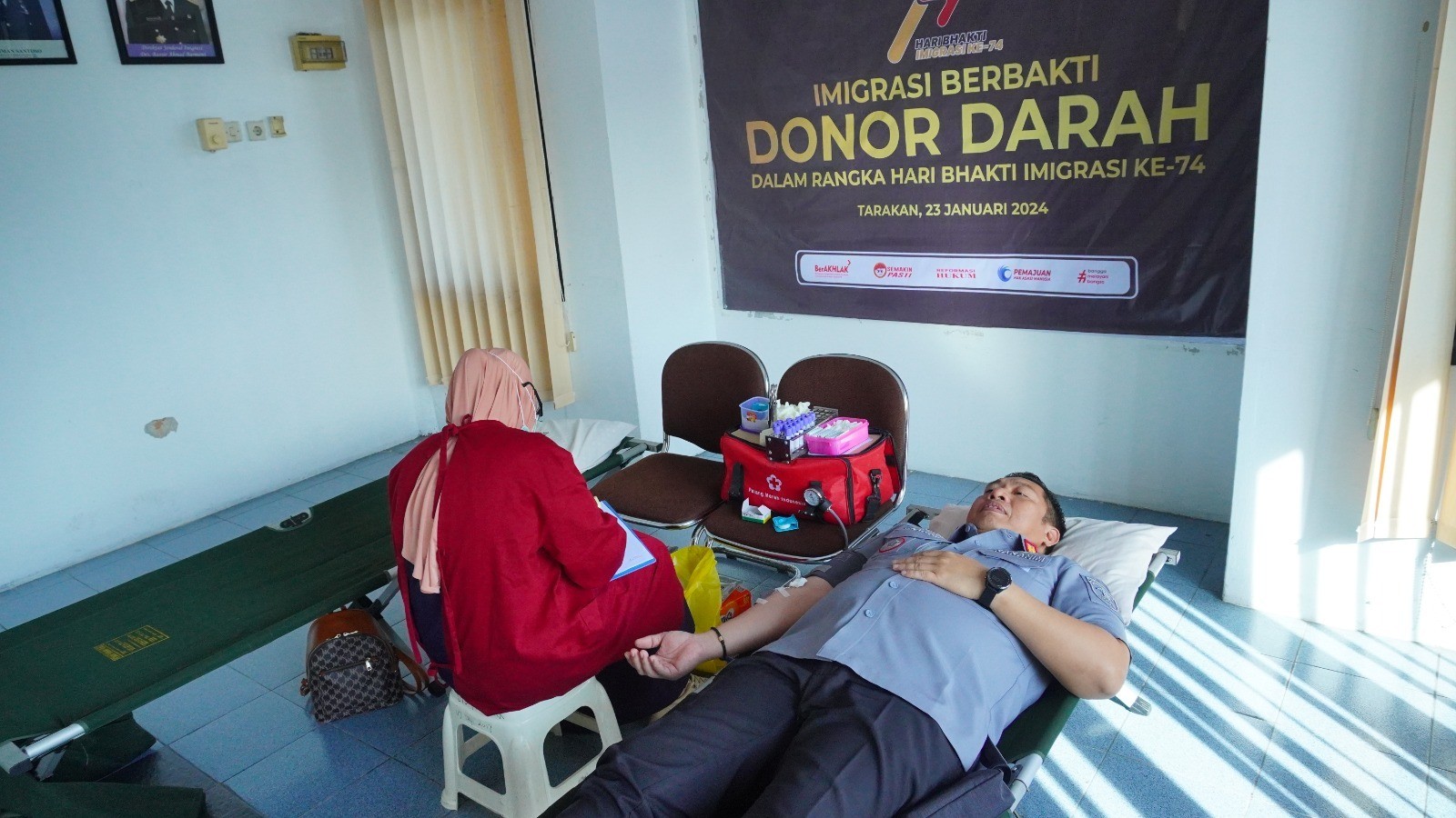 Hari Bhakti Imigrasi ke-74, Kantor Imigrasi Tarakan Gelar Donor Darah dan Baksos
