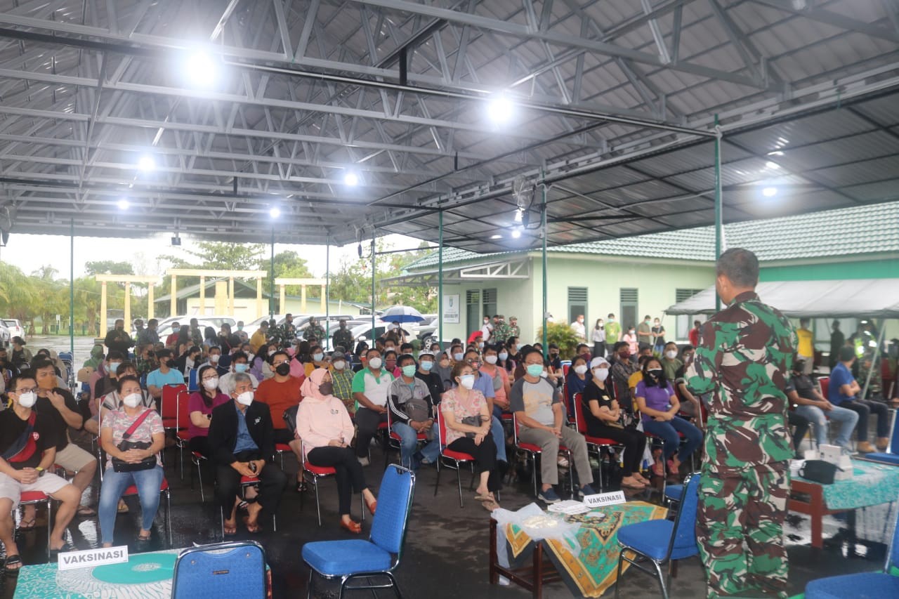 Gelar Vaksinasi Massal, Warga Antusias Datangi Kodim 0907/Tarakan