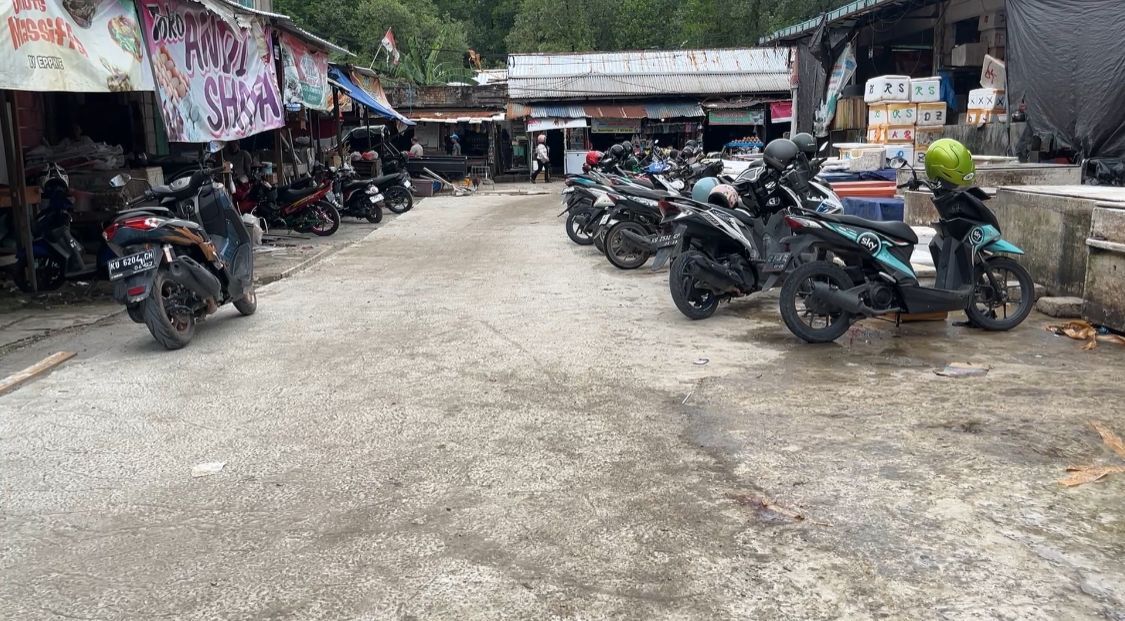 Jalan Rusak di Pasar Gusher Mulai Diperbaiki, Dikerjakan Secara Bertahap