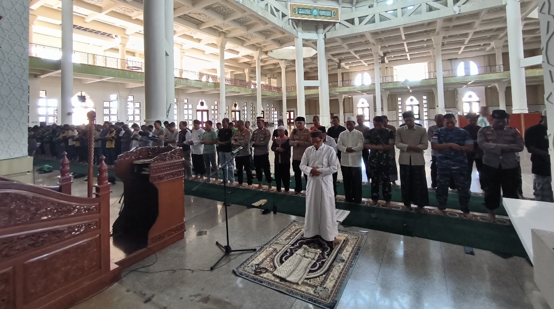 Ojol Tarakan Kenang Affan dengan Salat Gaib