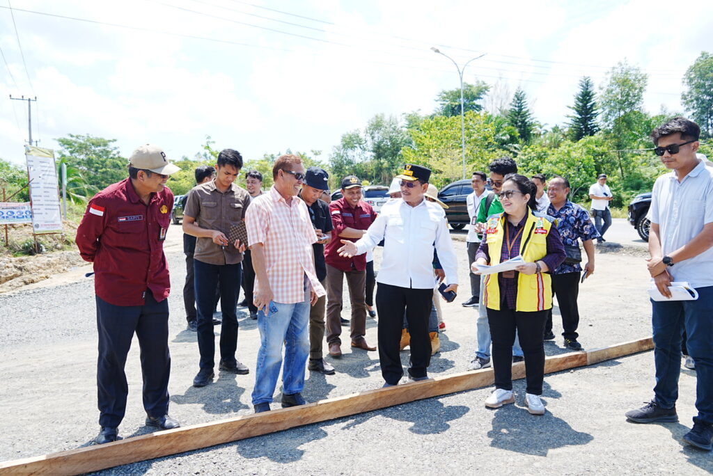 Tinjau Progress Jalan Coastal Road Nunukan, Wagub Dorong Percepatan Pembangunan Tepat Waktu
