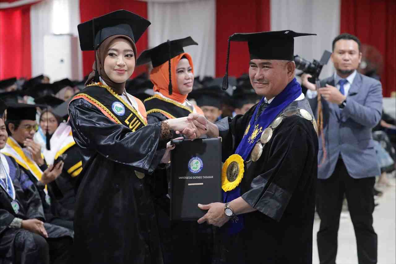 Wali Kota Tarakan Hadiri Wisuda ke-41 UBT, Ajak Lulusan Siap Hadapi Tantangan Baru