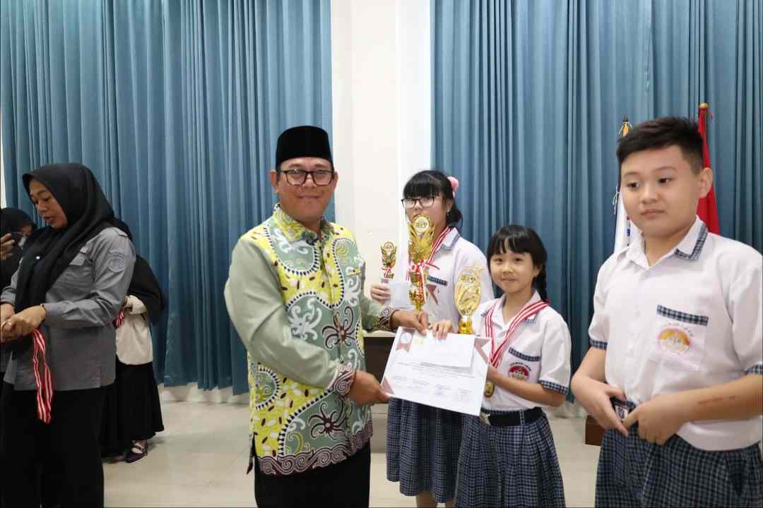 Wawali Tarakan Tutup Borneo English Tournament, Tekankan Pentingnya Penguasaan Bahasa Inggris Sejak Usia Dini