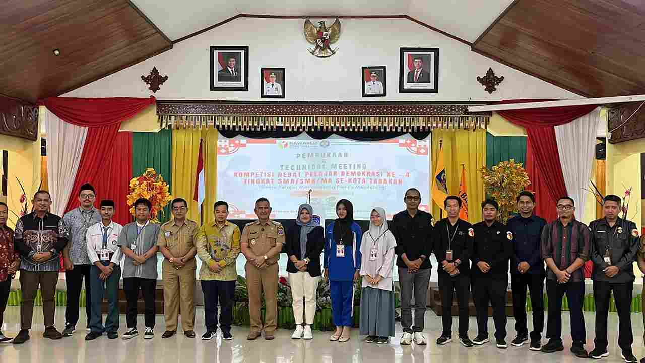 Wali Kota Tarakan Soroti Partisipasi Pemilih, Bawaslu Kaltara Dorong Edukasi Pemilih Pemula Lewat Debat Demokrasi