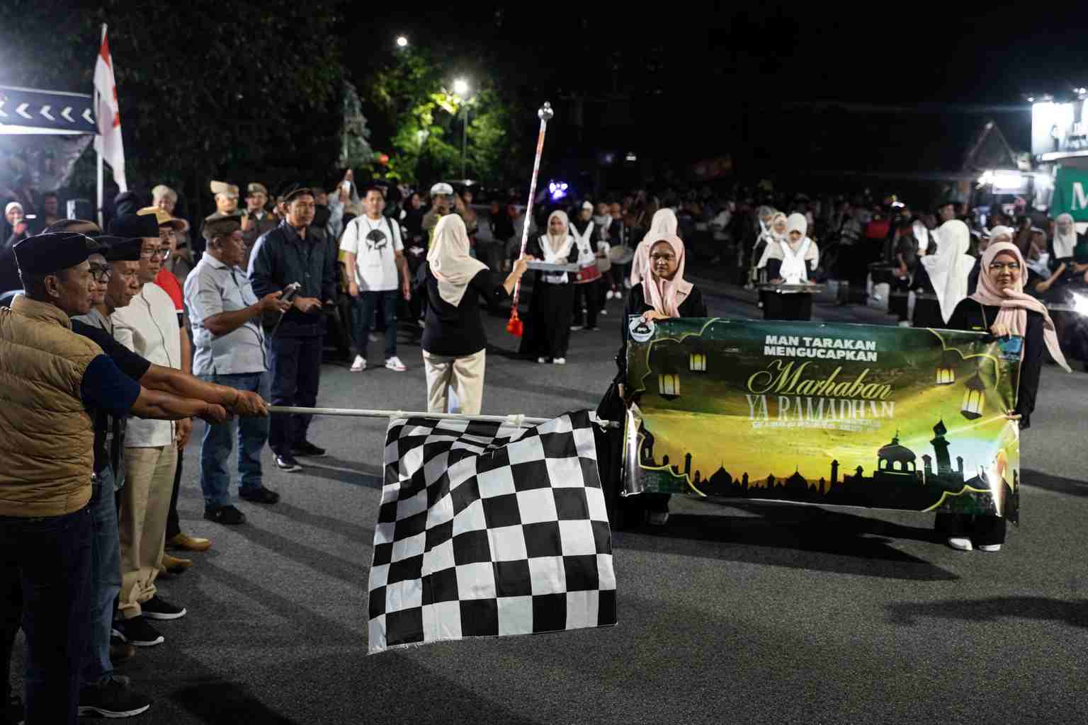 Parade Musik Sahur Tarakan Berjalan Meriah