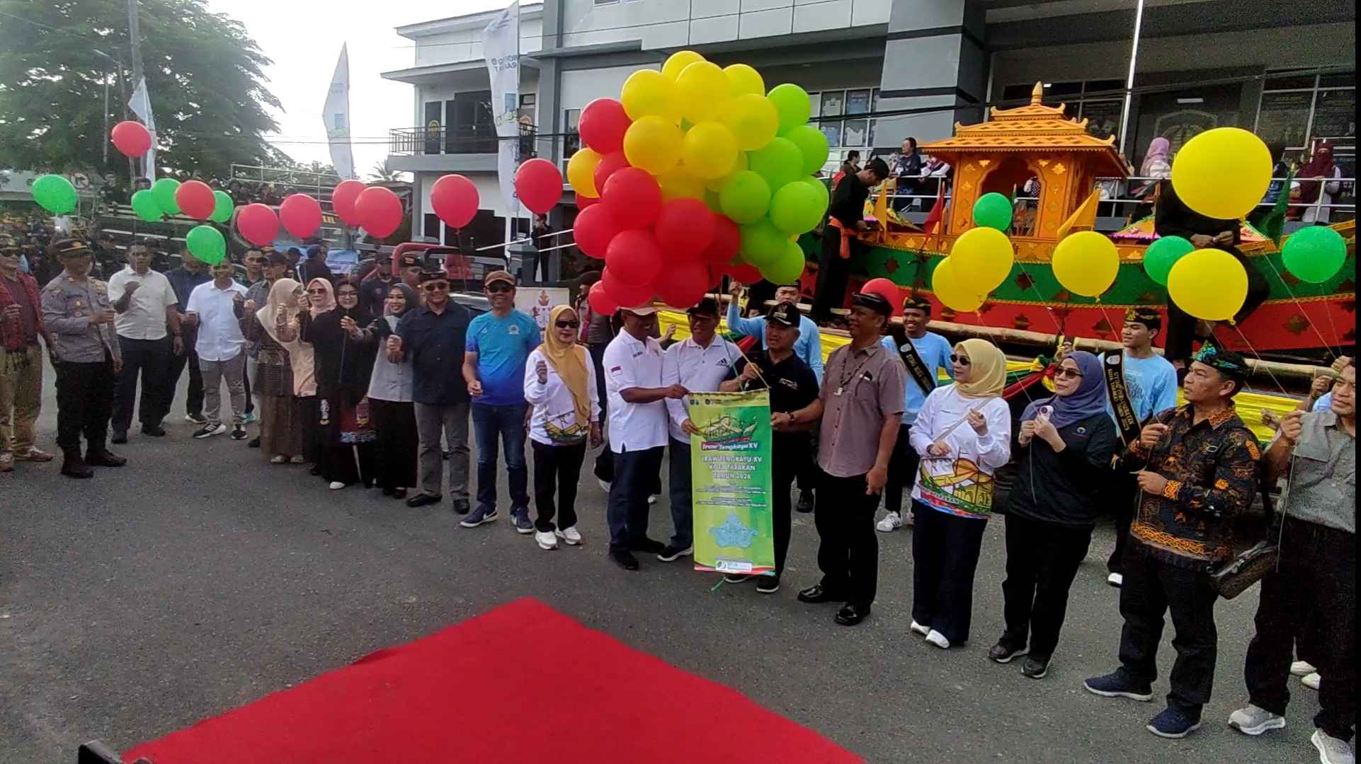 Lebih dari 4.000 Peserta Meriahkan Iraw Tengkayu XV