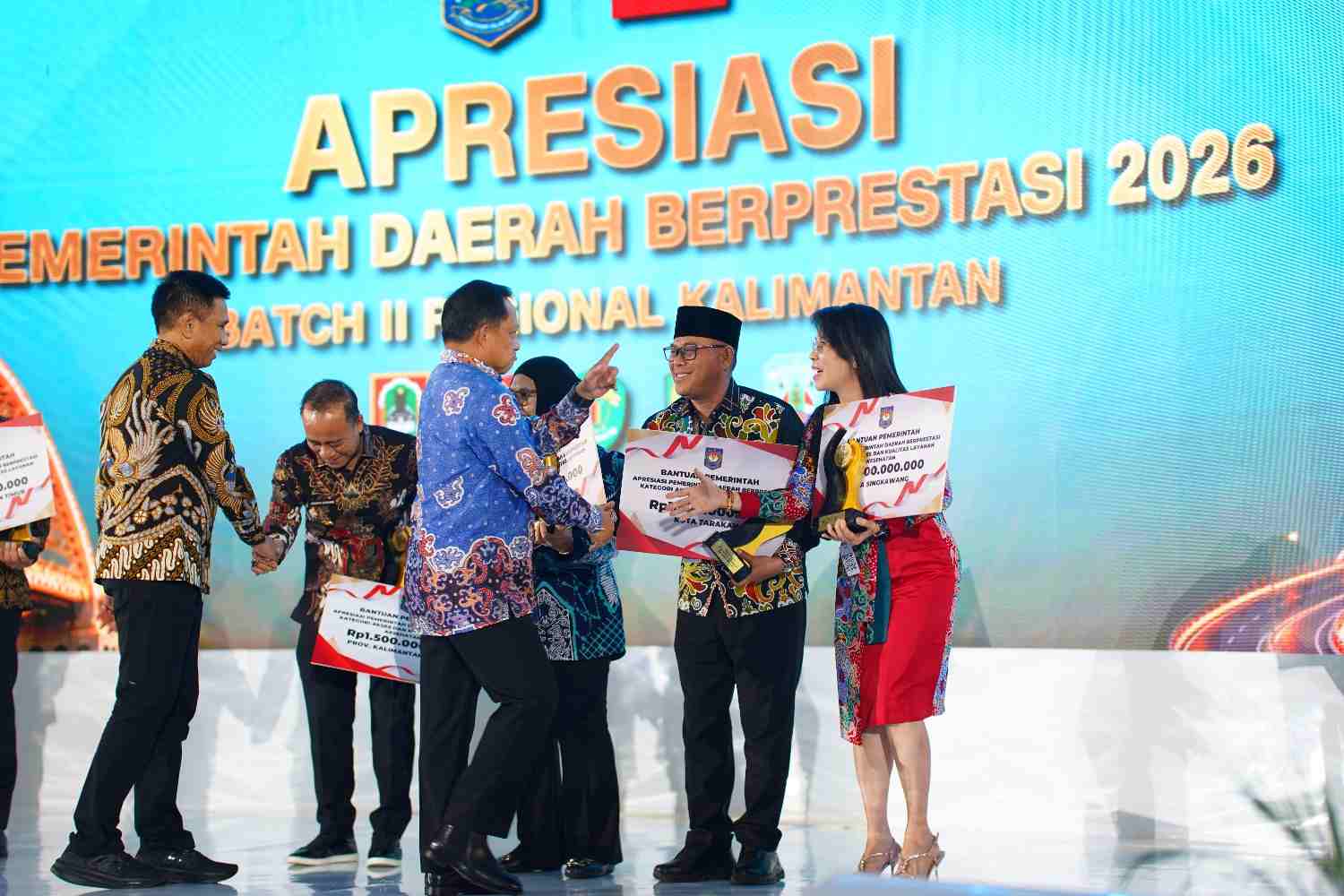 Tarakan Raih Penghargaan Terbaik II Layanan Kesehatan Regional Kalimantan